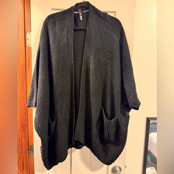 Torrid Knit Rauna - Picture 2 of 4